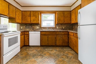 172 Spartan Ave in East Lansing, MI - Building Photo - Building Photo