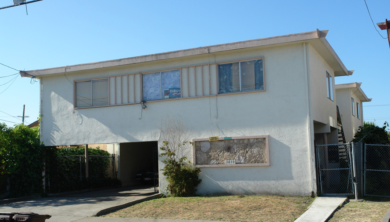 3810 Waller Ave in Richmond, CA - Building Photo