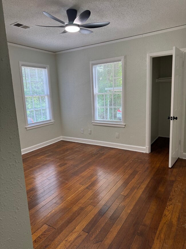 1543 Jackson Ave in Memphis, TN - Foto de edificio - Building Photo