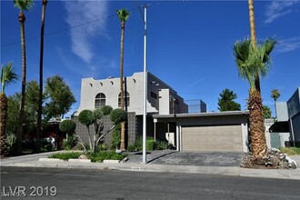 1716 Cochran St in Las Vegas, NV - Foto de edificio - Building Photo