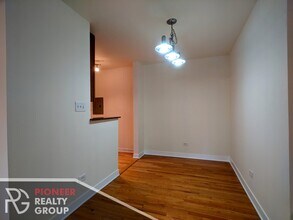 630 W Wrightwood Ave, Unit 420 in Chicago, IL - Building Photo - Building Photo