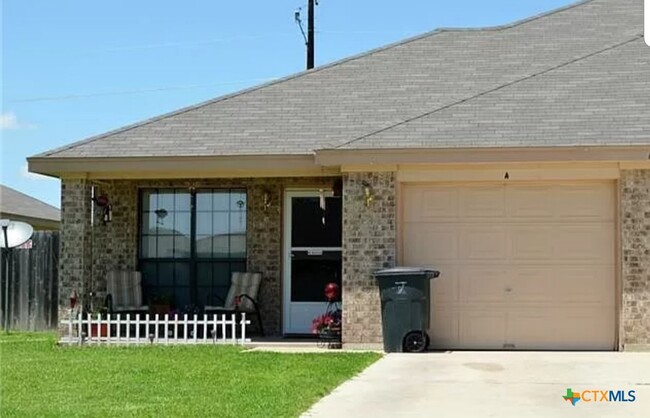 1207 Nicholas Cir in Killeen, TX - Building Photo - Building Photo