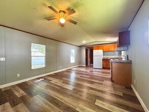 225 Community Dr in Batesville, AR - Building Photo - Building Photo