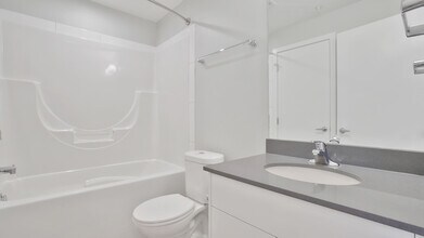 Credo Apartments in Calgary, AB - Building Photo - Building Photo