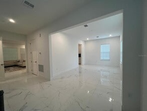 7537 Estuary Lk Lp in Kissimmee, FL - Building Photo - Building Photo