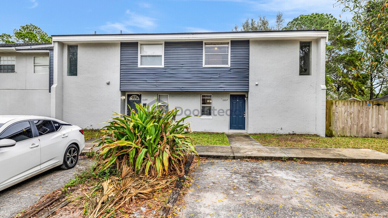 1607 Terrace Dr in Sanford, FL - Building Photo