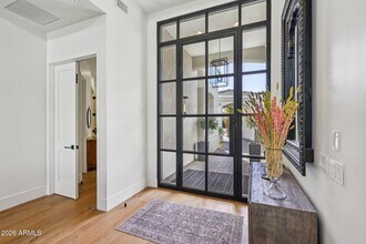 9899 N 79th Way in Scottsdale, AZ - Building Photo - Building Photo