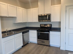 8839 Wolf Moon Dr in Reno, NV - Building Photo - Building Photo