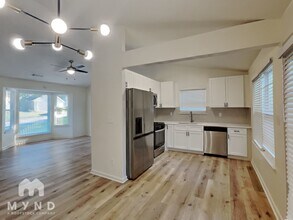3221 River Mist Cove in Decatur, GA - Foto de edificio - Building Photo