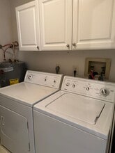 13 Michele Ct in Levittown, PA - Building Photo - Building Photo