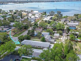 3017 49th St S in Gulfport, FL - Building Photo