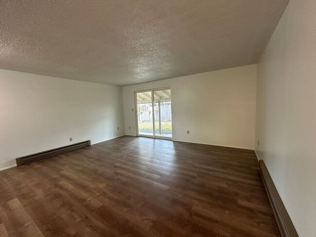 234-244 SW 11th St in Redmond, OR - Building Photo - Building Photo