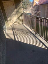4990 River Glen Dr in Las Vegas, NV - Building Photo - Building Photo