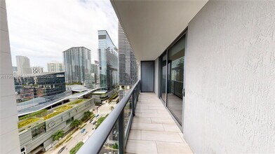 55 SW 9th Ave in Miami, FL - Building Photo - Building Photo