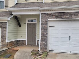 4209 High Park Ln in East Point, GA - Building Photo