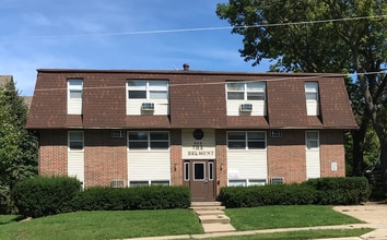 Belmont Apartments in Iowa City, IA - Building Photo - Interior Photo