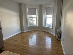 1116 Commonwealth Ave in Boston, MA - Foto de edificio - Building Photo