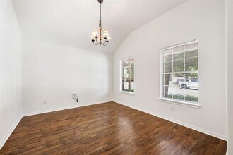 18513 Silent Water Way in Pflugerville, TX - Building Photo - Building Photo