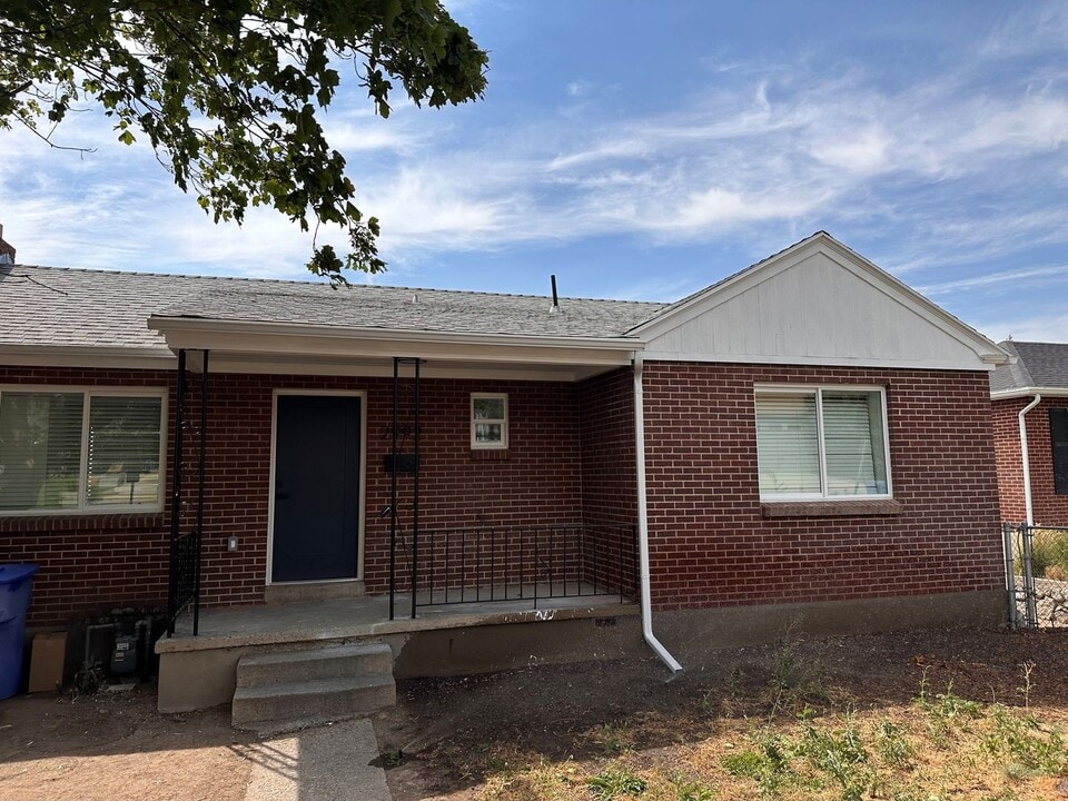 2992 S 2900 E in Salt Lake City, UT - Building Photo