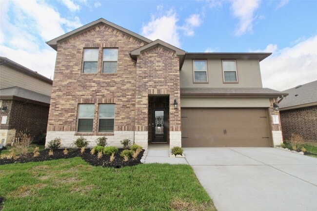 property at 3746 Canyon Shore Ln