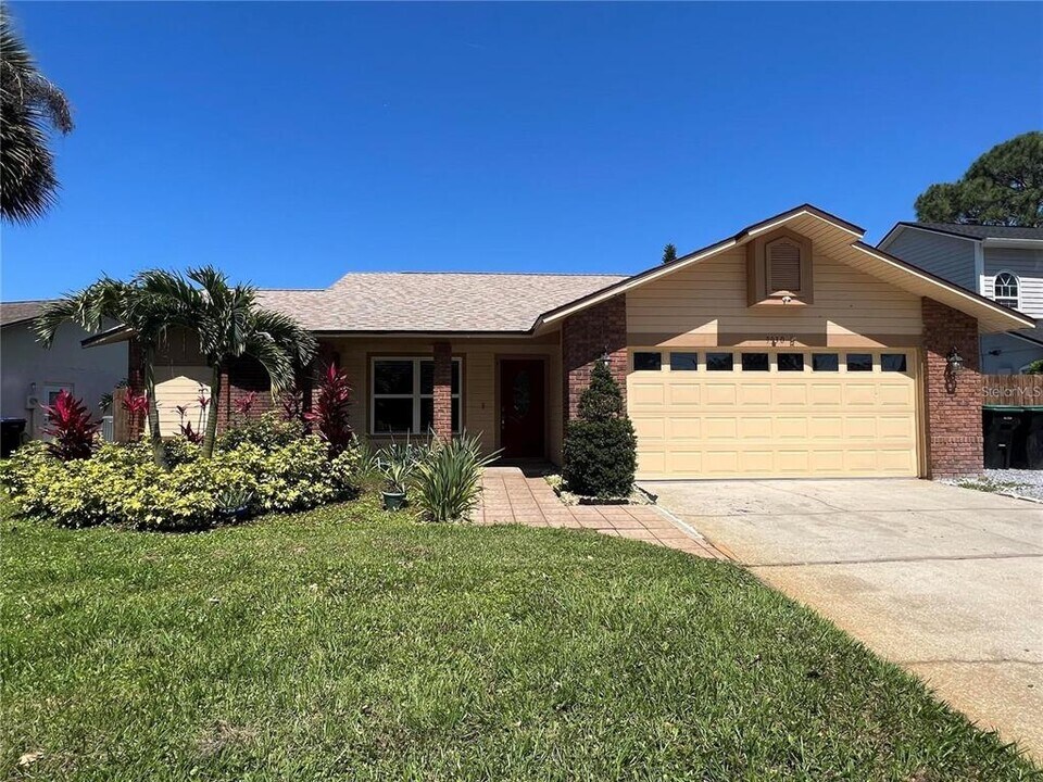 9930 Chesham Dr in Orlando, FL - Building Photo