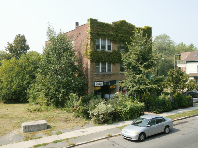 241-243 Zion St in Hartford, CT - Building Photo - Building Photo