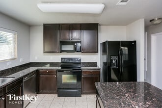 10460 Winding Passage Way in Fort Worth, TX - Building Photo - Building Photo