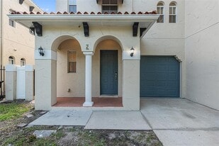 111 S Melville Ave in Tampa, FL - Building Photo