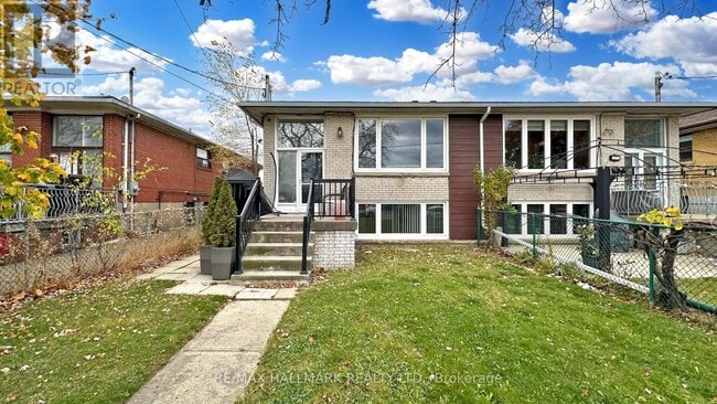 property at 3572 Dufferin St