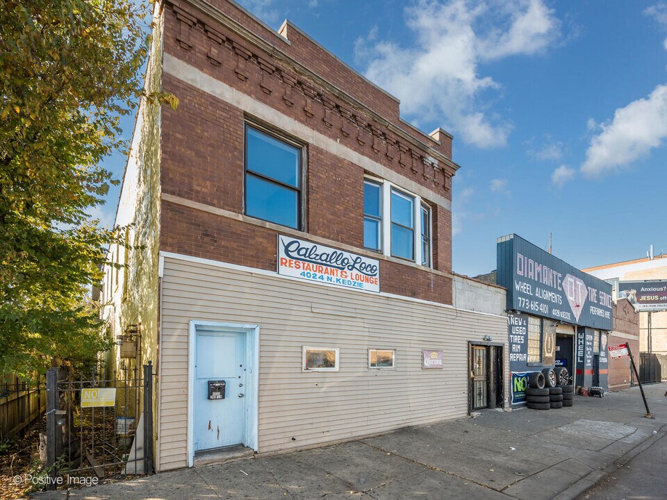 4024 N Kedzie Ave in Chicago, IL - Building Photo