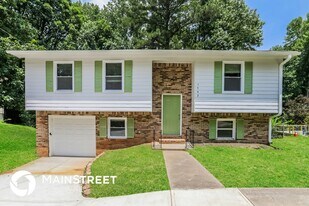 1743 Hunting Creek Ln SE in Conyers, GA - Building Photo