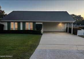 119 Gayle Dr in Lafayette, LA - Building Photo