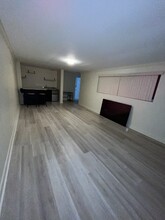 6752 NW 21st St, Unit Large Studio in Sunrise, FL - Foto de edificio - Building Photo