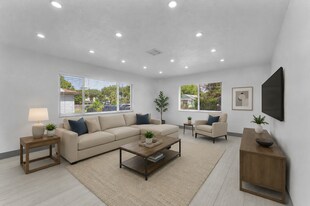 48 SW 13th St, Unit 48 in Dania Beach, FL - Building Photo
