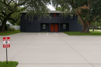 2402 E Dr Martin Luther King Jr Blvd, Unit 1 in Tampa, FL - Building Photo - Building Photo