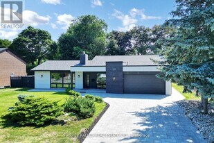 29 Parmbelle Crescent in Toronto, ON - Building Photo