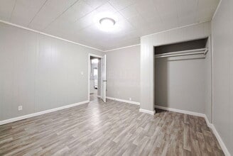 501 Carter Ave in Clarksville, IN - Building Photo - Building Photo