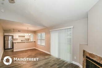 8117 Fort Lee Trail in Jacksonville, FL - Foto de edificio - Building Photo