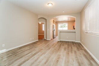 10932 Napa Ridge Dr in Las Vegas, NV - Building Photo - Building Photo