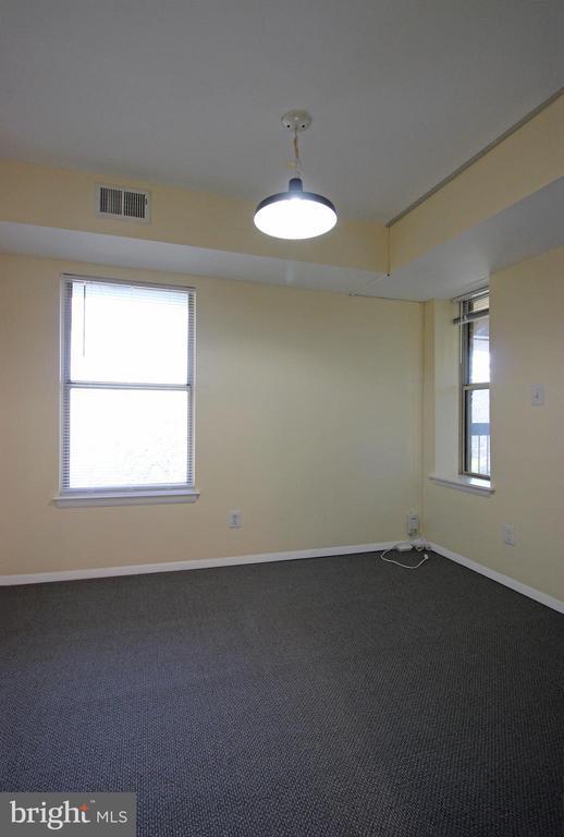 7900 Coriander Dr in Gaithersburg, MD - Building Photo - Building Photo