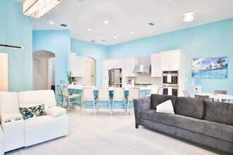 1726 Nature Ct in Palm Beach Gardens, FL - Building Photo - Building Photo