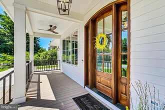 1413 Kurtz Rd in McLean, VA - Building Photo - Building Photo
