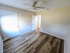 35 Solar St in Mary Esther, FL - Building Photo - Building Photo