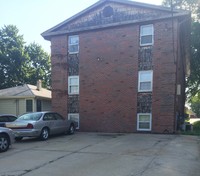 1130 S 32nd St in Omaha, NE - Foto de edificio - Building Photo