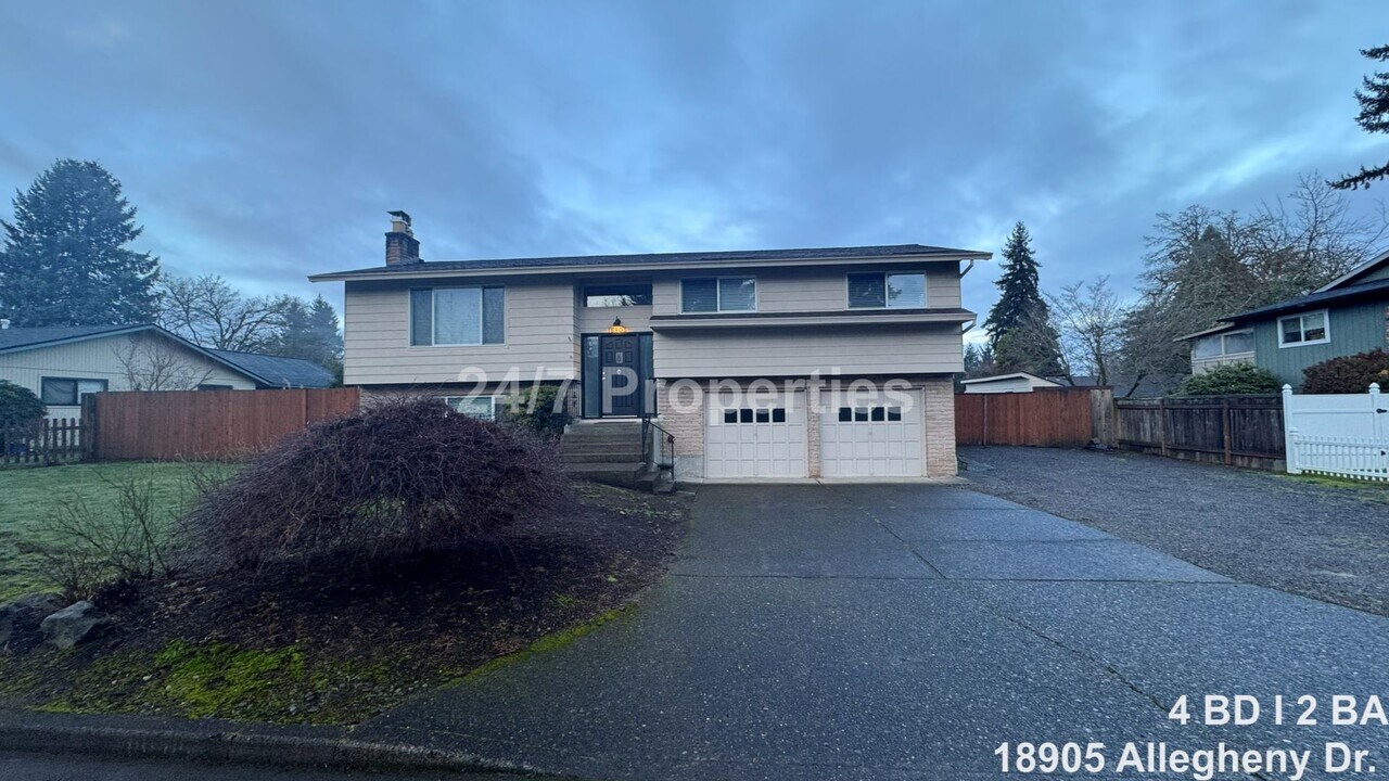 18905 Allegheny Dr in Oregon City, OR - Building Photo