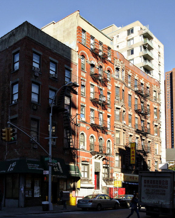 35 Market St in New York, NY - Building Photo