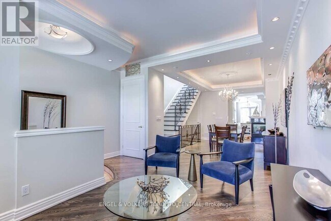 405 Bedford Park Ave in Toronto, ON - Building Photo - Building Photo