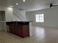 4711 Cypress St in Coconut Creek, FL - Building Photo - Building Photo