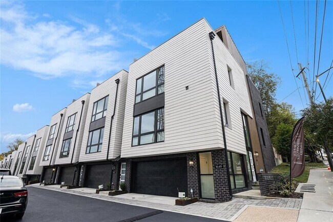 1649 Overlook Wy NW in Atlanta, GA - Building Photo - Building Photo