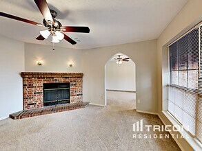 7828 Texridge Dr in Dallas, TX - Building Photo - Building Photo